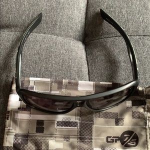 Oakley Dispatch II
